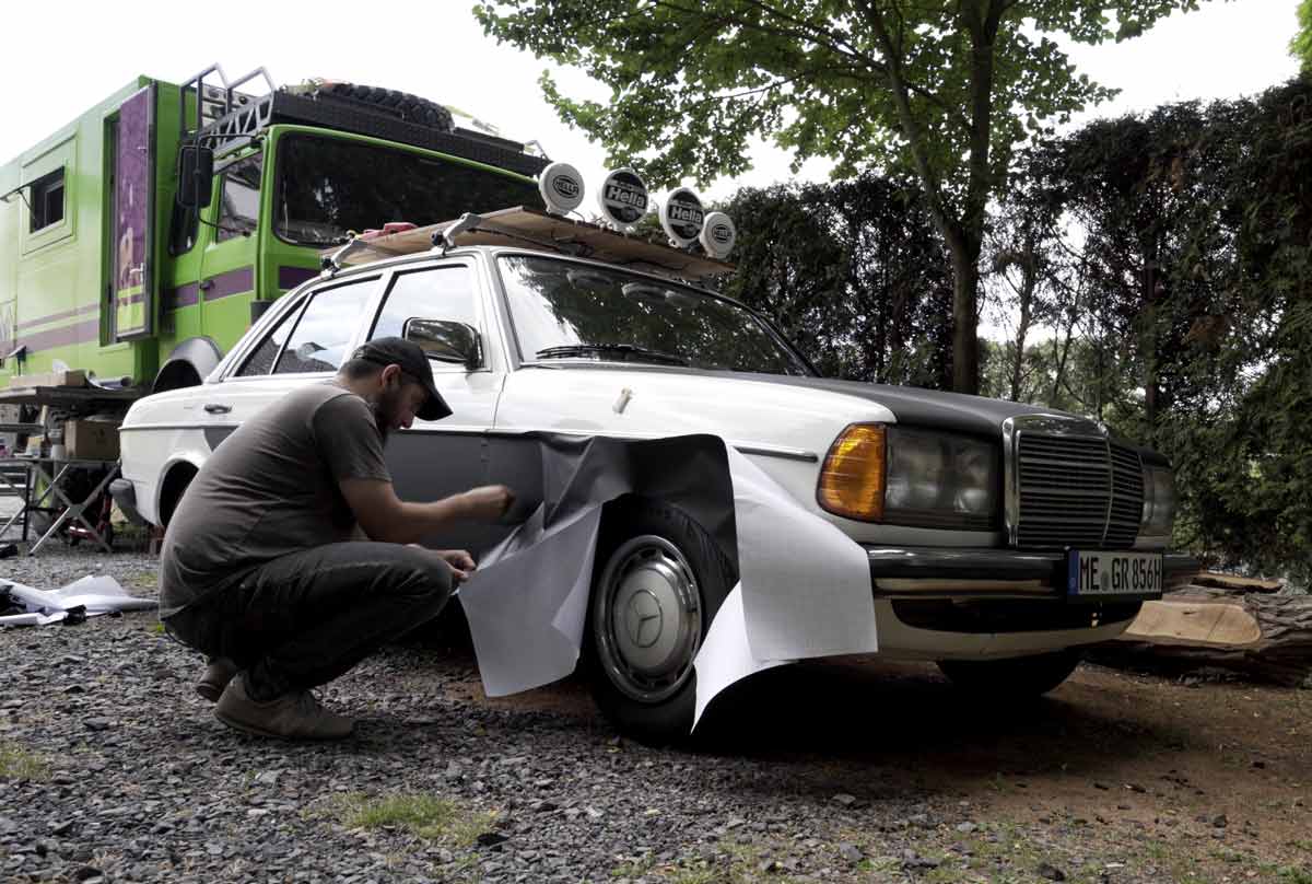 Camper selber folieren - Mercedes W123 wird teilfoliert