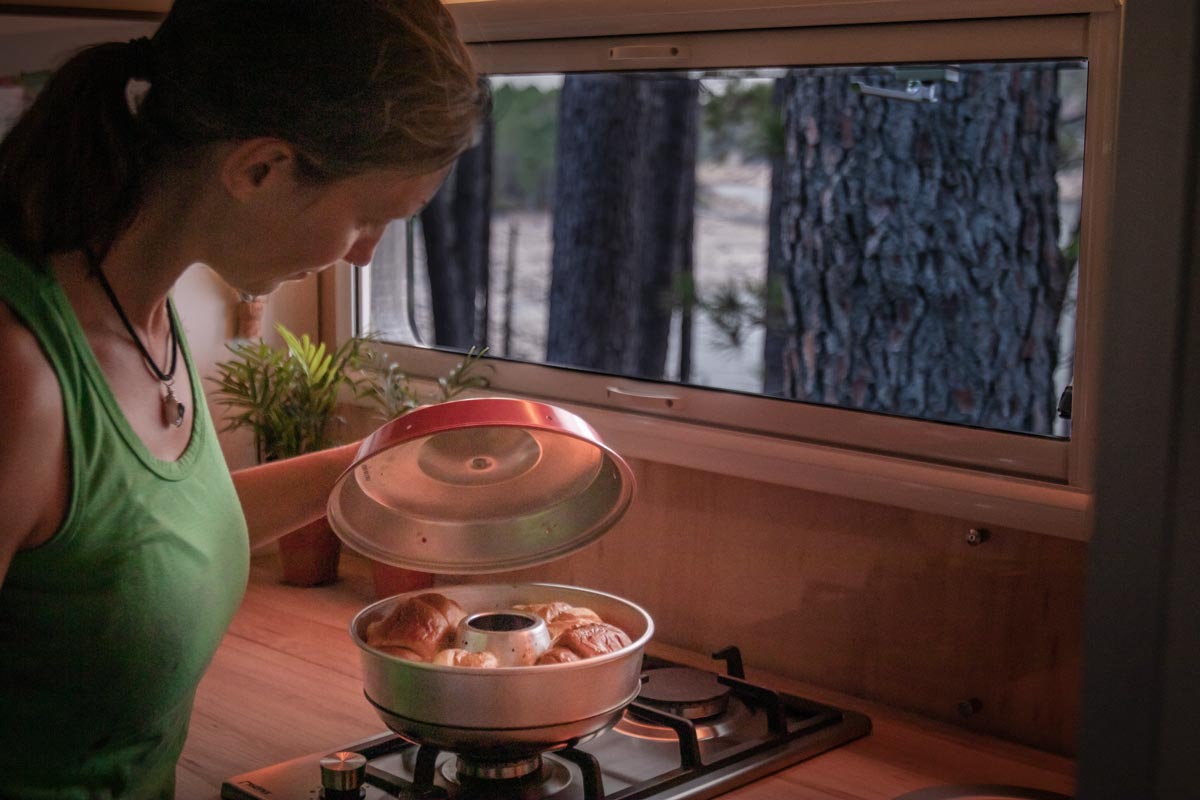 Aufbacken im Omnia Backofen