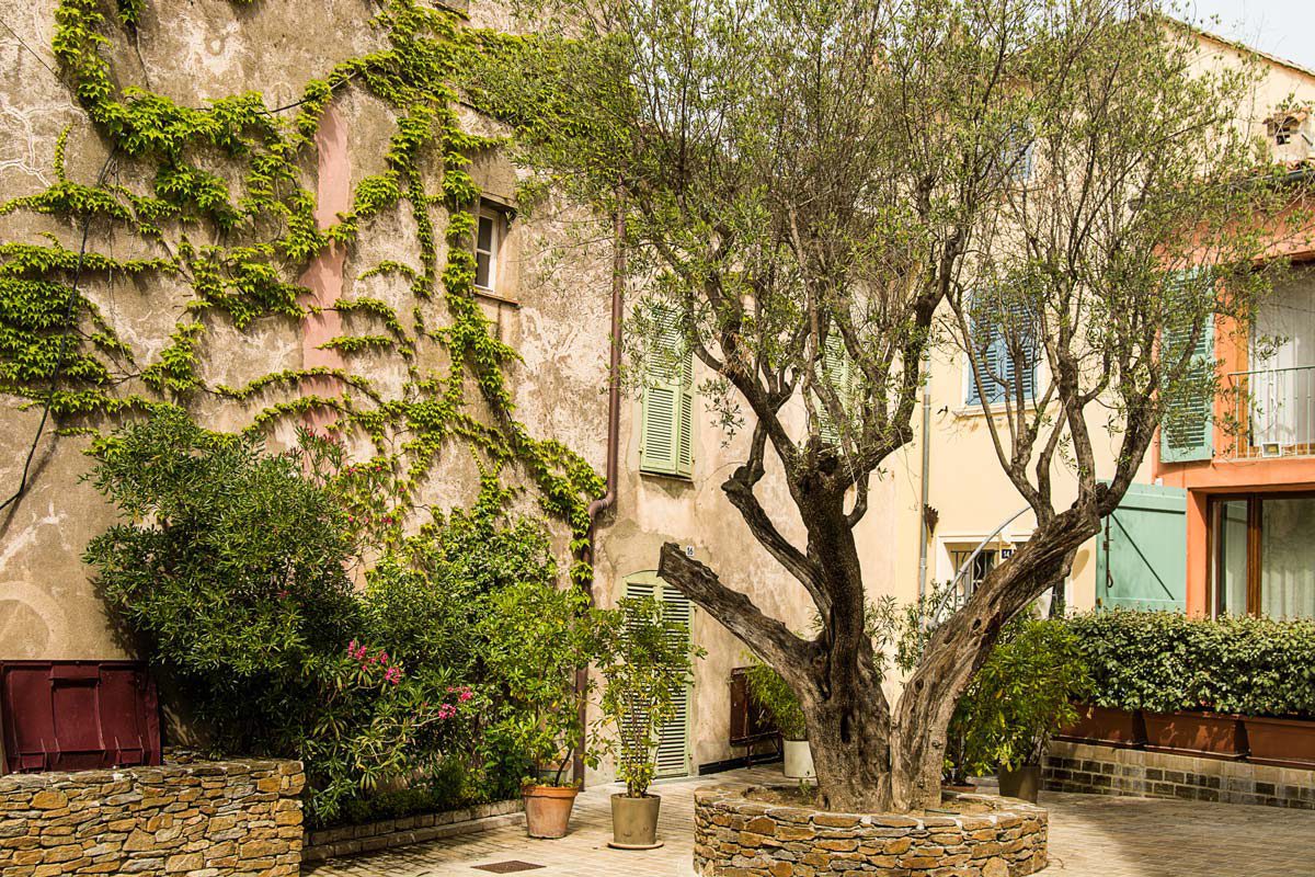 Kleine Plaetze in Saint Tropez