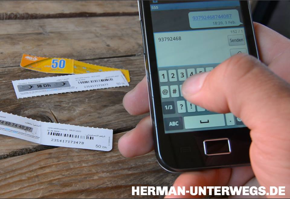 Durch Eingabe einer Nummer und Versand per SMS, wird in Marokko Internetguthaben aufgeladen