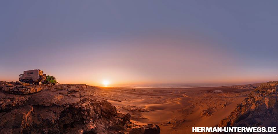 Plage Blanche mit dem Expeditionsmobil