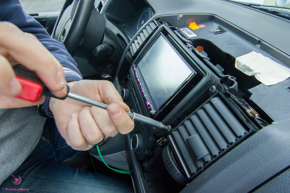 Radio Einbau im T5 Bus