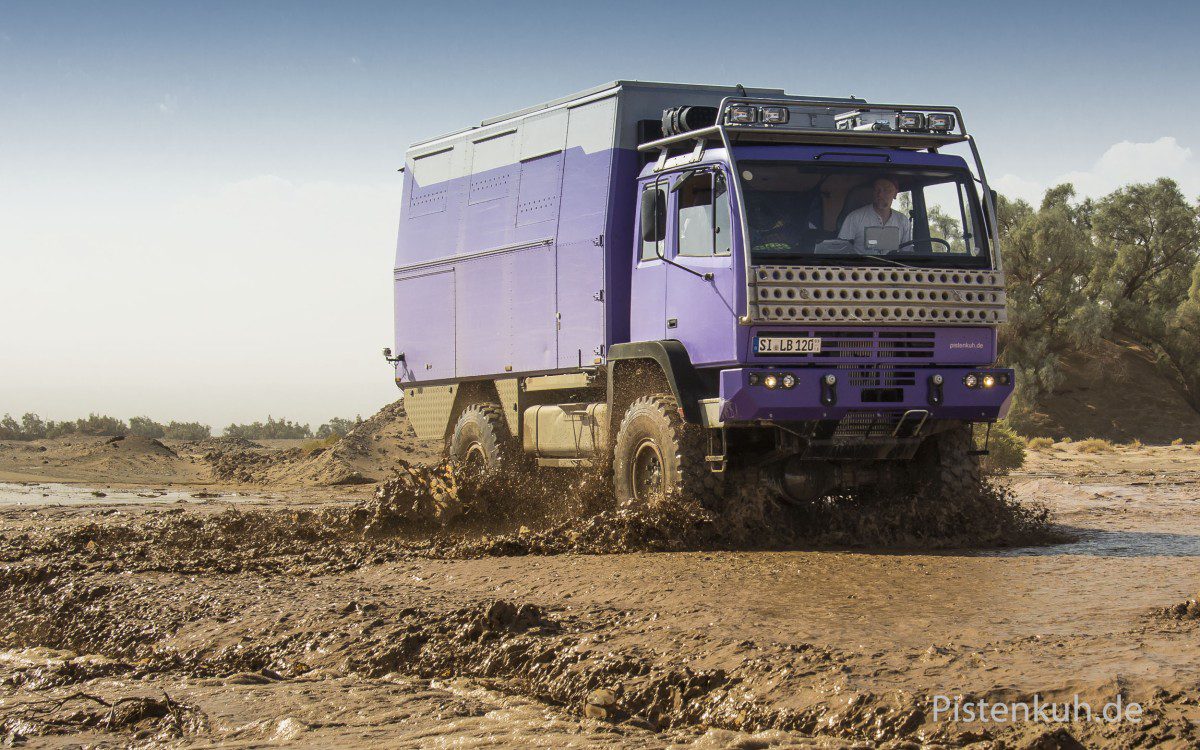 Steyr 12m18 Wasserdurchfahrt