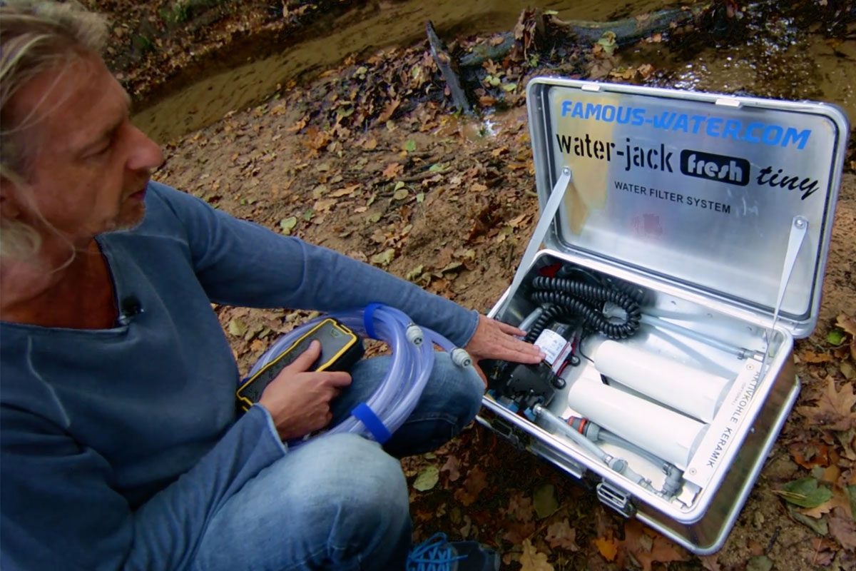 Mobile Trinkwasser Filteranlage mit Filterelement aus Keramik und Aktivkohle